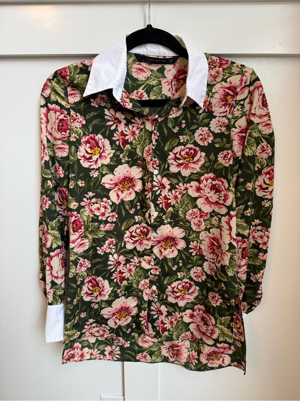 Zara Green Pink XS Floral Button-Down Shirt with White Collar